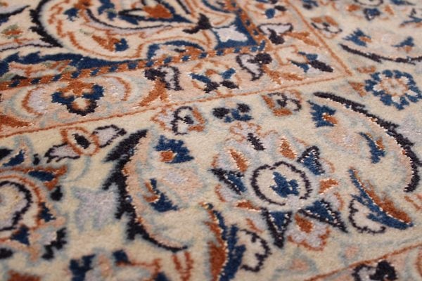 Persiškas rankų darbo Nain kilimas 213x 130