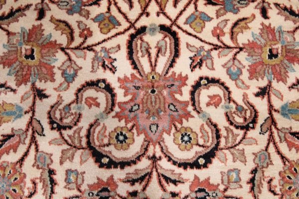 Indiškas rankų darbo šilkinis Kashmir kilimas 278 cm. x 181 cm.