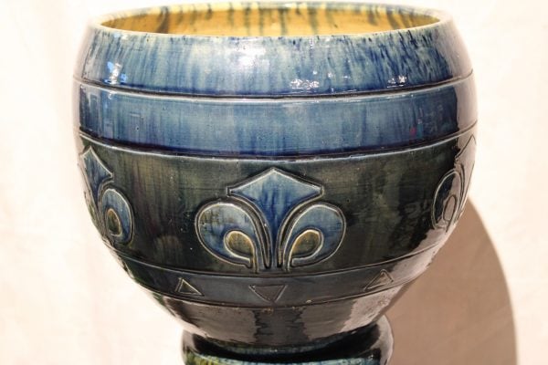 Ceramic Plant Pot & Pedestal