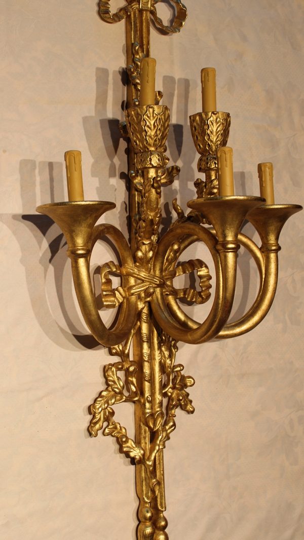 Liudviko XVI-ojo stiliaus sieniniai šviestuvai 20 a. pab.