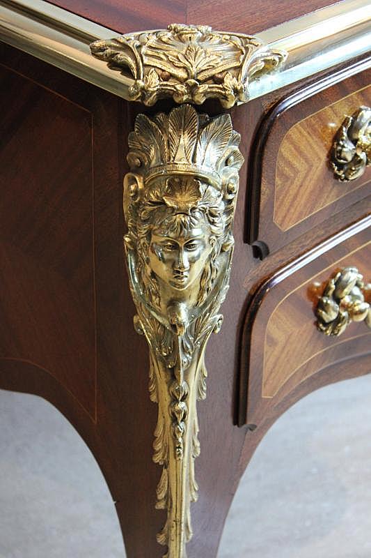 Liudviko XV-ojo stiliaus rašomasis stalas 20 a. pr.