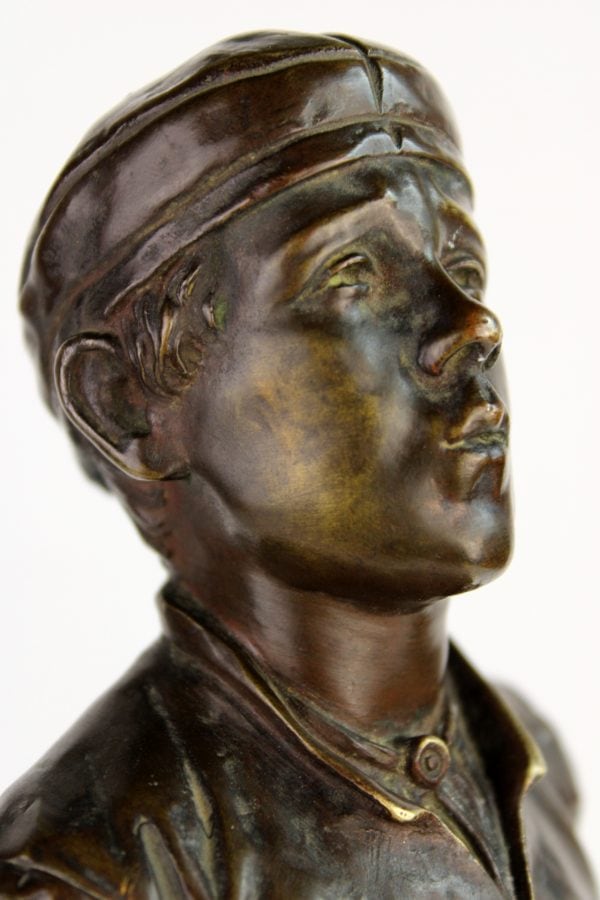 Antikvarinė H. Herzberg bronzinė skulptūra "Švilpautojas" 