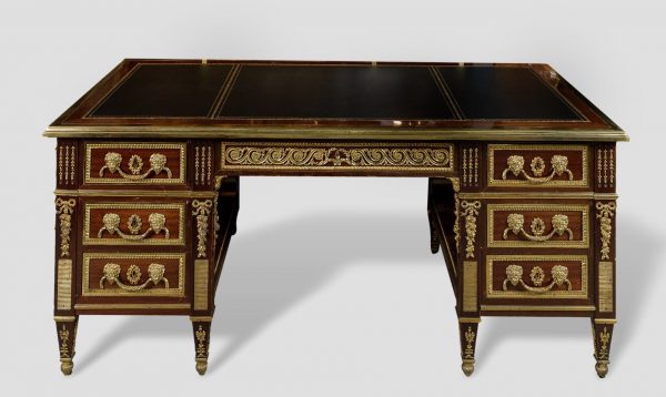 Liudviko XVI-ojo stiliaus rašomasis stalas 20 a. pr.