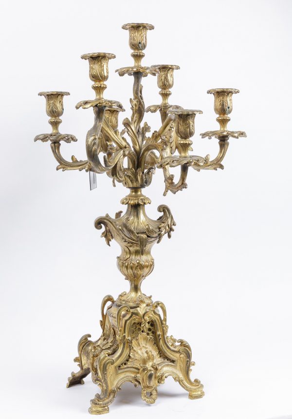 Rococo stiliaus žvakidė 19 a. pab.