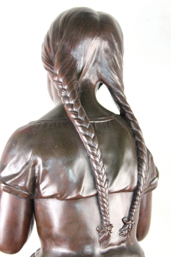 N. Lecorney bronzinė skulptūra "Jaunystė"