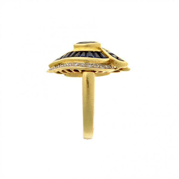 Auksinis žiedas su briliantais ir safyrais