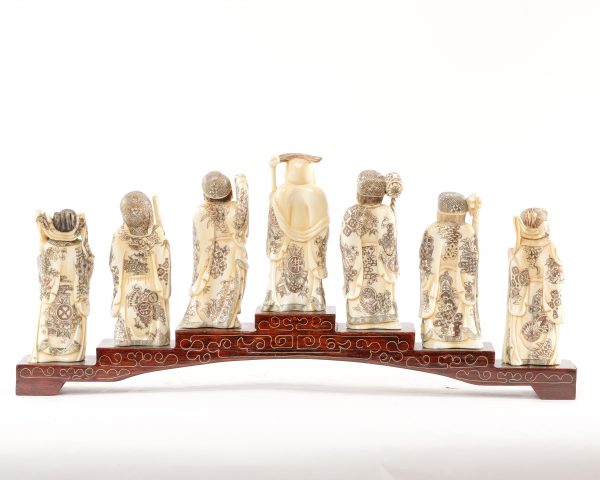 Kiniškos dramblio kaulo skulptūros "Septyni laimės Dievai"