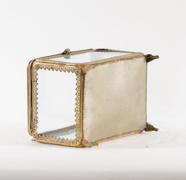 Liudviko XVI stiliaus papuošalų dėžutė
