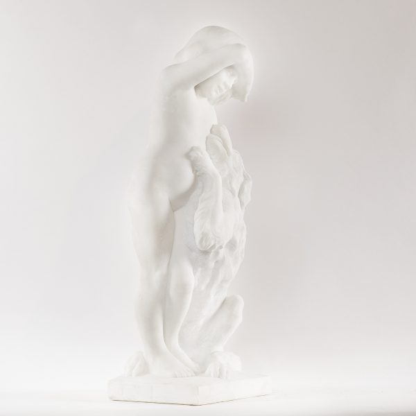 G.Vivent marmurinė skulptūra