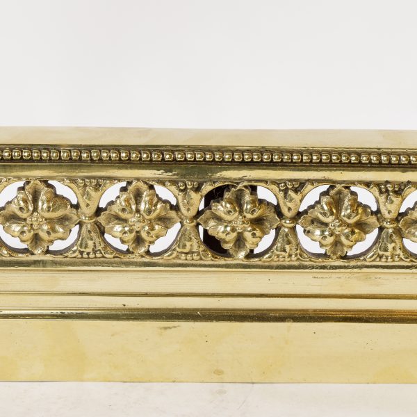 Liudviko XVI stiliaus  židinio aksesuarai