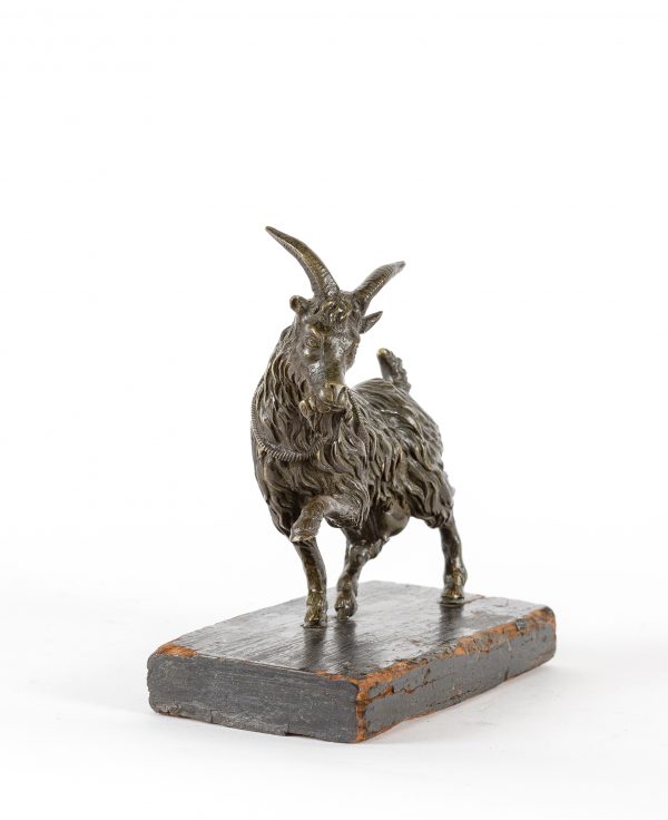 Bronzinė skulptūra "Ožka"