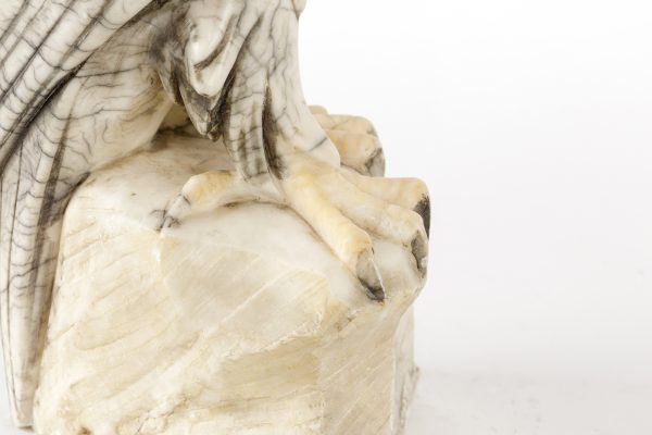 Alebastro skulptūra "Auksinis erelis"