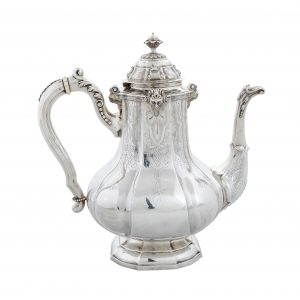 Napoleon III stiliaus sidabrinis arbatinukas