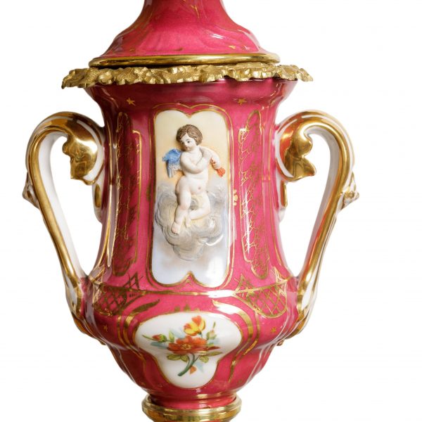 Napoleon III stiliaus porcelianiniai staliniai šviestuvai