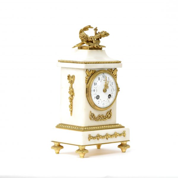 Paauksuotas Liudviko XVI – ojo stiliaus laikrodis