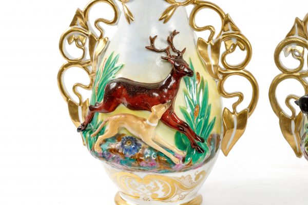 Paauksuotos porcelianinės vazos