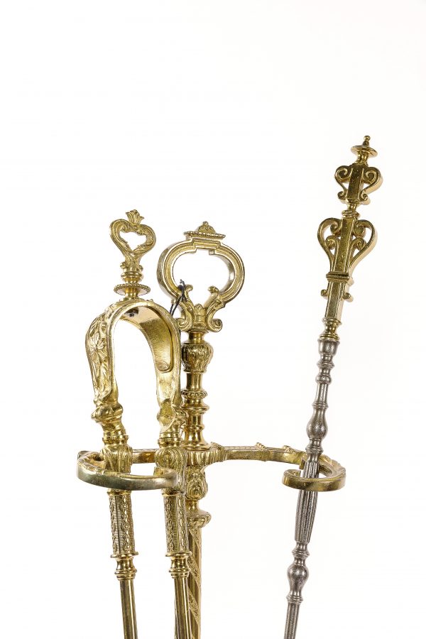 Liudviko XVI -ojo stiliaus žalvariniai židinio aksesuarai