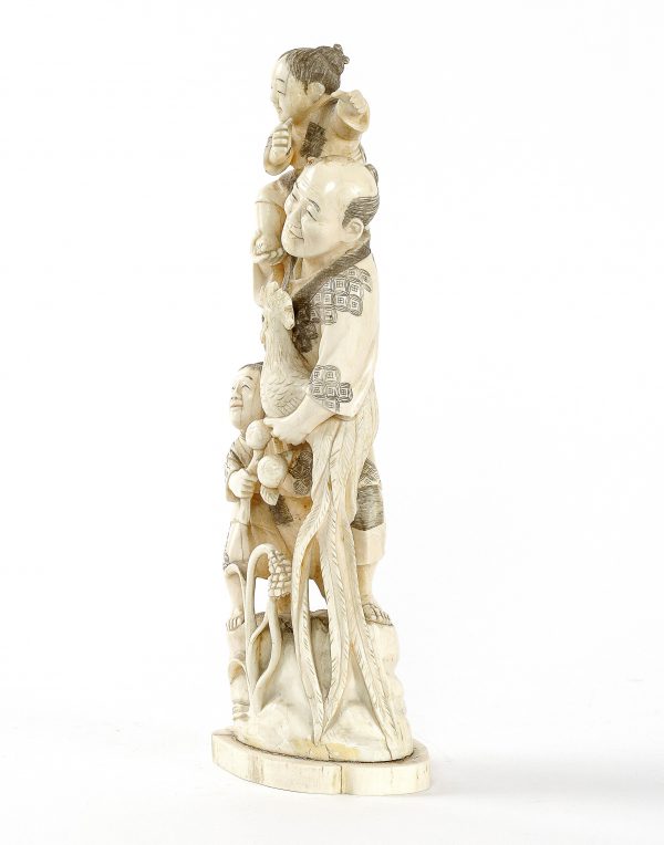 Kiniška dramblio kaulo skulptūra