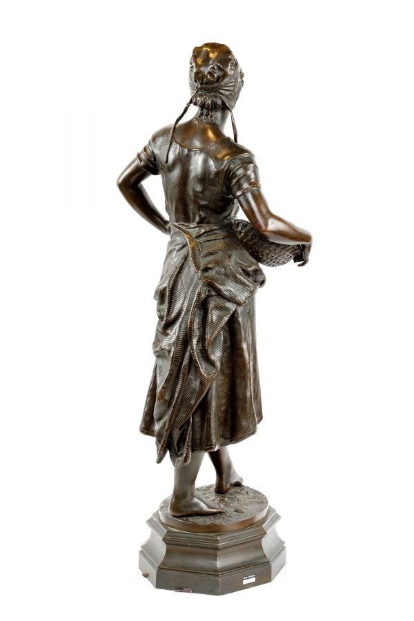 C. G. FERVILLE SUAN bronzinė skulptūra “Krevečių rinkėja”