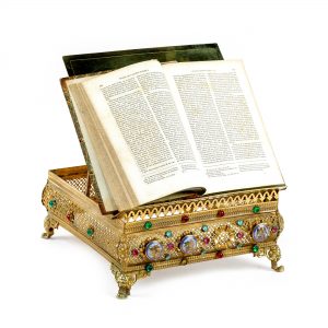 Napoleon III epochos bronzinis Biblijos stovas. 19 a. II pusė
