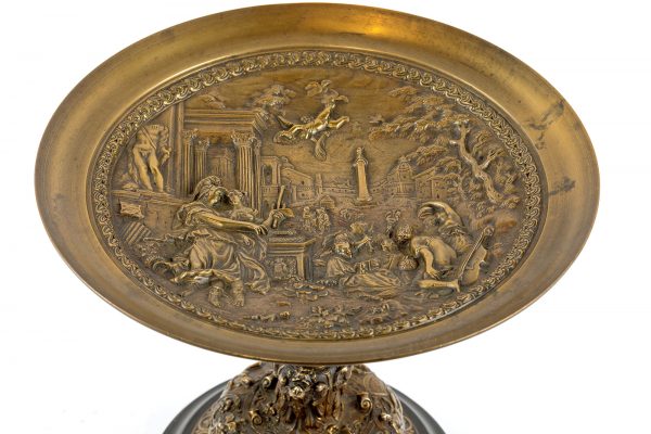 Napoleon III epochos bronzinė lėkštė. 19 a. II pusė