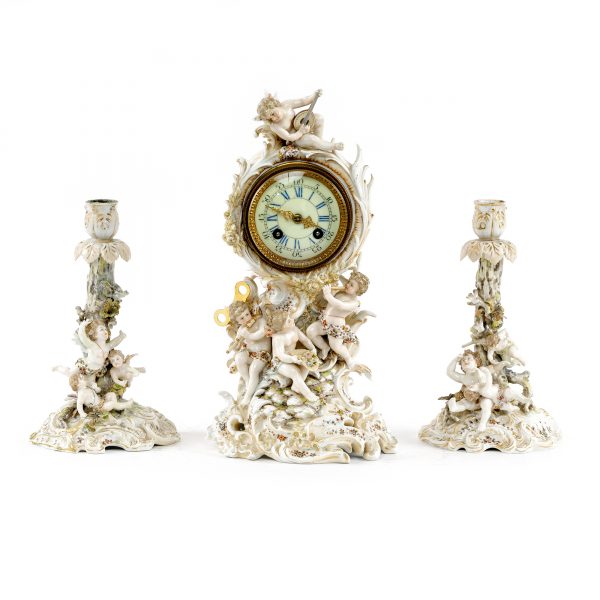 Porcelianinis rokoko stiliaus laikrodis. 19 a. pab.
