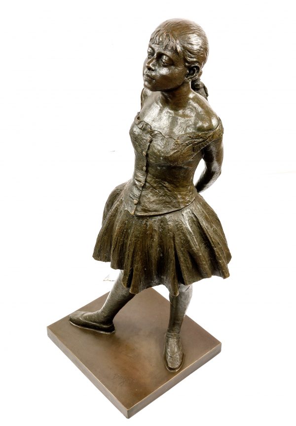 Bronzinė skulptūra “Mažoji šokėja”