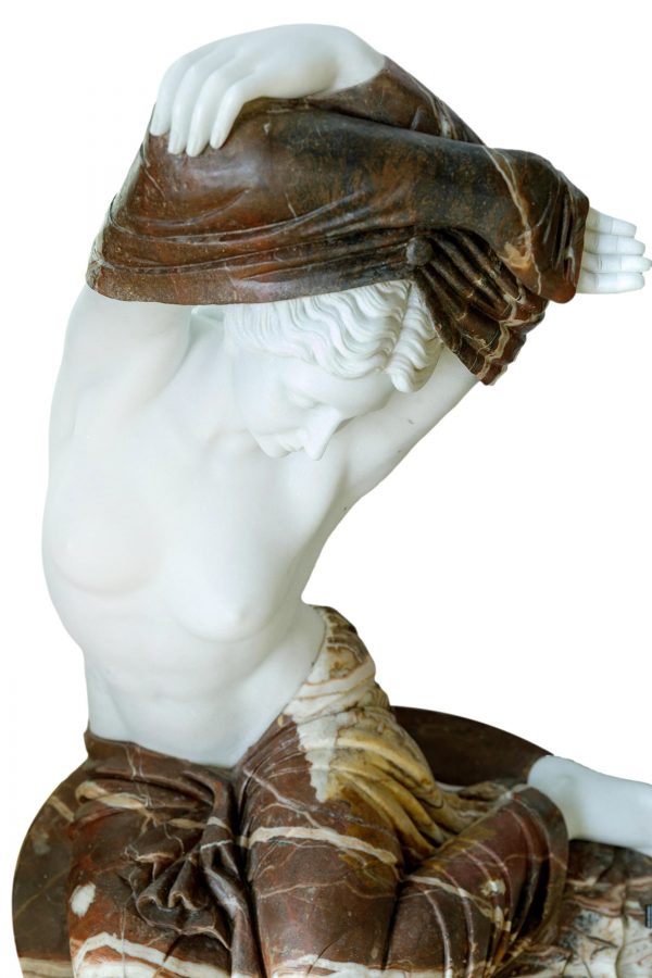 Marmurinė skulptūra "Venera".