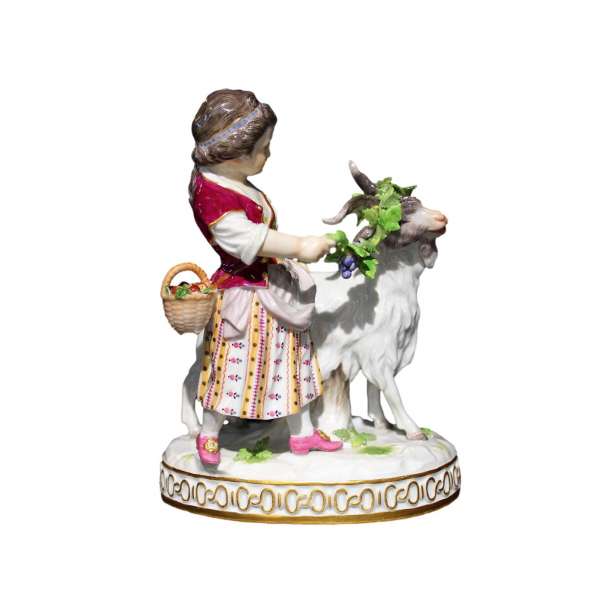 MEISSEN porcelianinė figūrėlė “Mergaitė su ožka”. 19 a. pab.