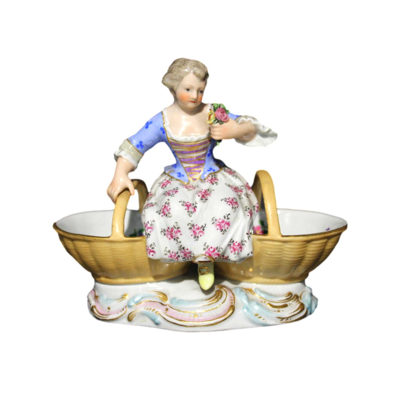 MEISSEN porcelianinė figūrėlė “Mergaitė su pintinėmis”. 19 a. pab.